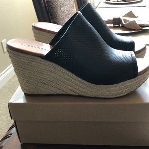 Lucky Brand Wedge